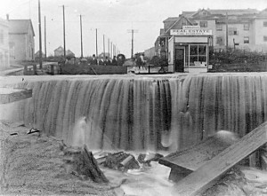 A37239heather_stcreekoverflowing_broadway1909